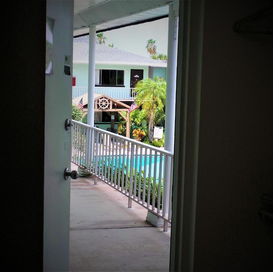 Island House Resort Hotel St. Pete Beach Dış mekan fotoğraf